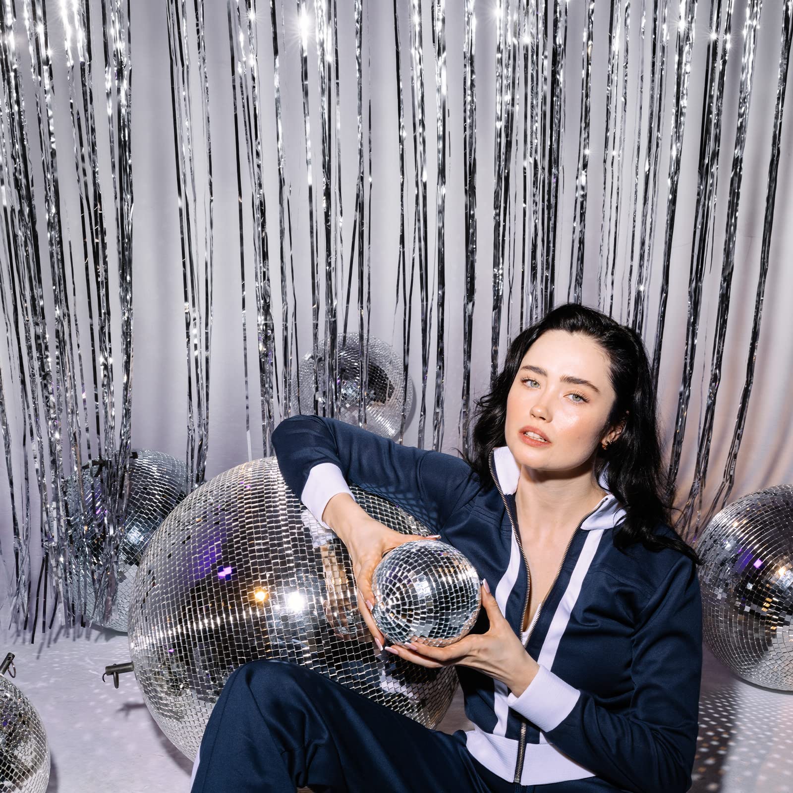 Ohiyoo 5 Pack Silver Fringe Backdrop 3.2Ft X 8.2Ft Silver Foil Fringe Curtains Party Tinsel Curtain Backdrop Streamers For Birth